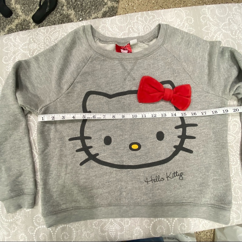 Hello Kitty by Sanrio Grey Pull Over Sweatshirt - Picture 4 of 13